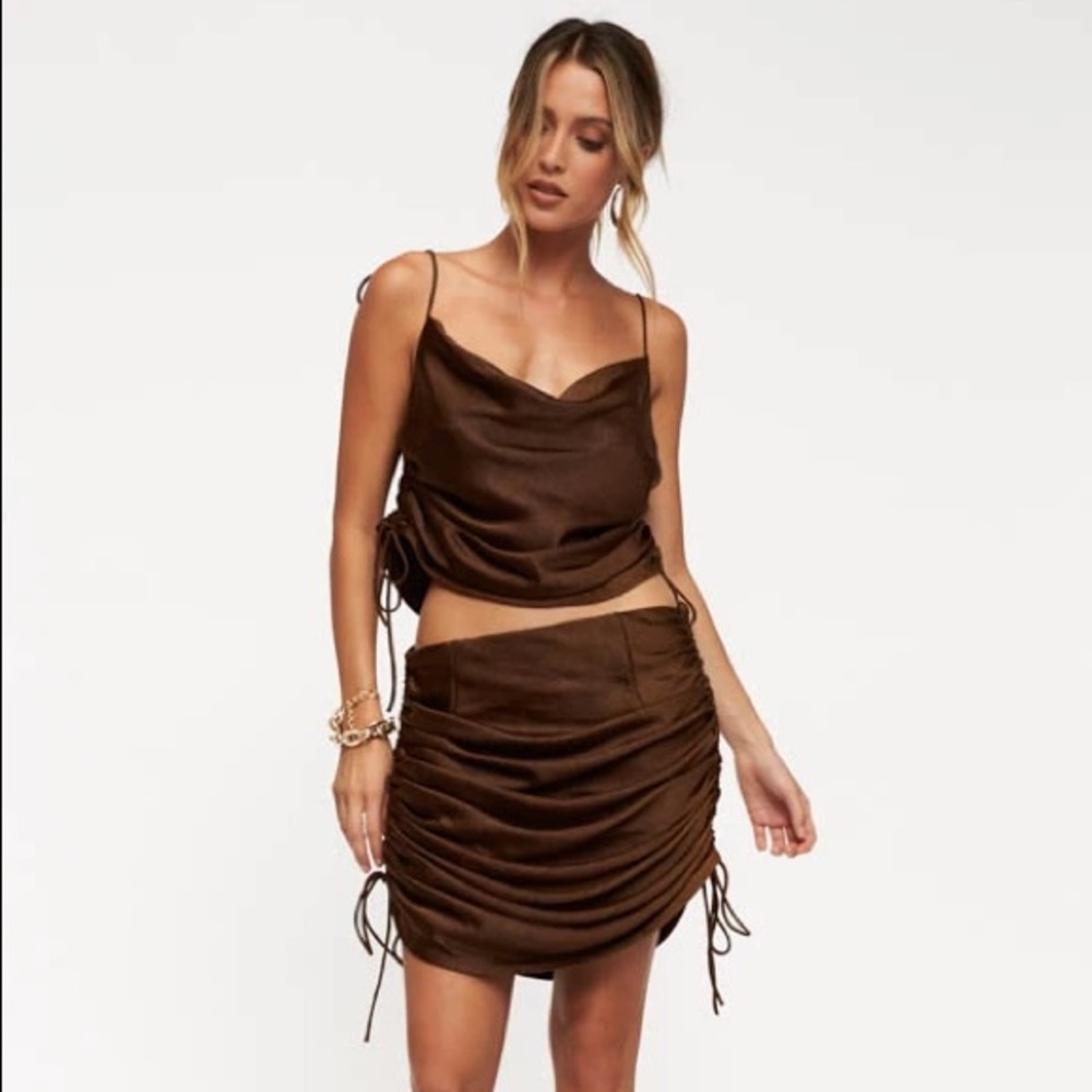 Lioness String Along Top in Brown